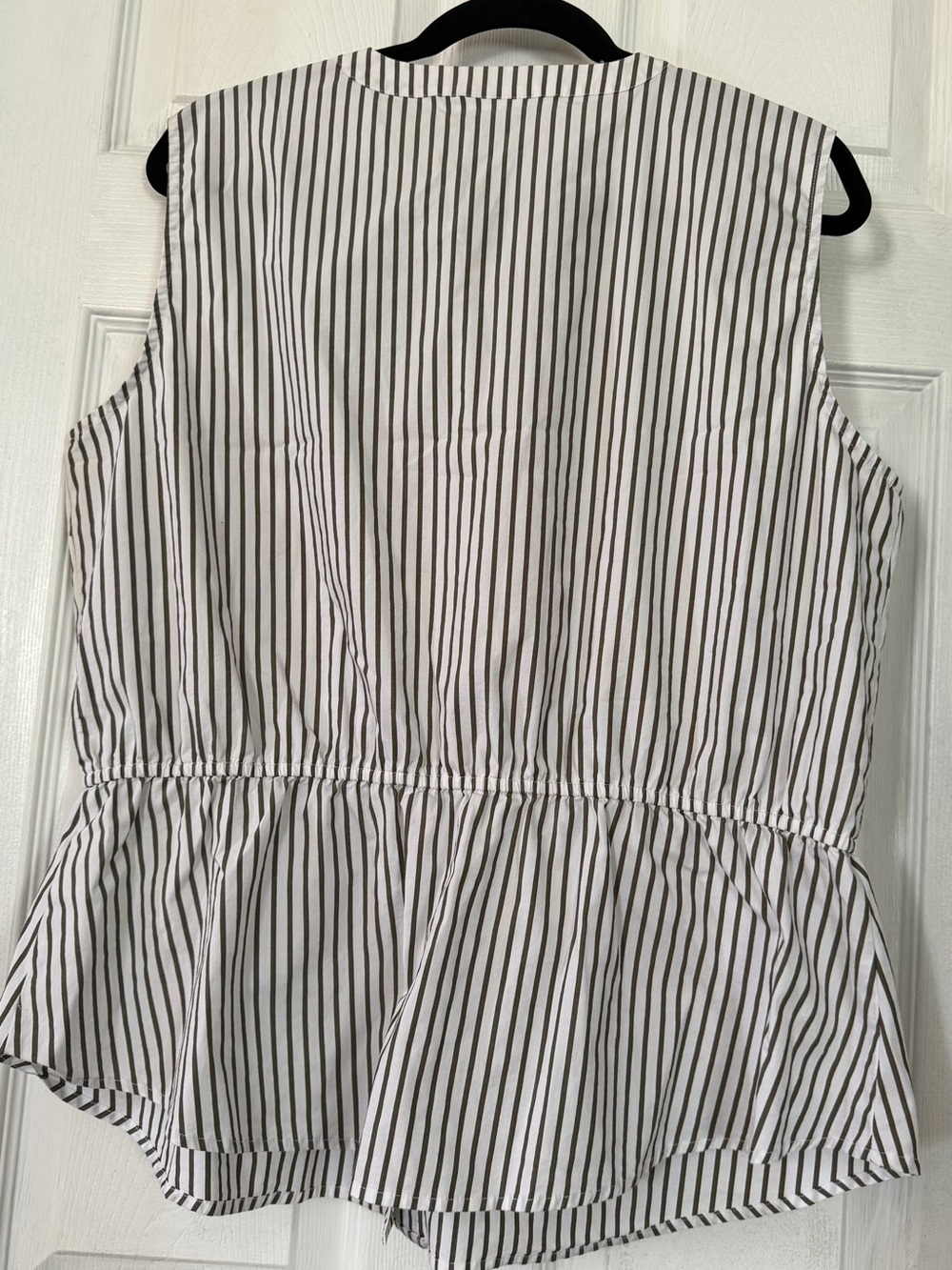 Liz Claiborne White and Olive Stripe Ruffle Sleeveless Top - Picture 2 of 7